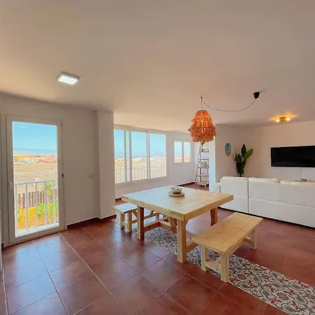 Casa Bamboo Corralejo, Espacioso, Piscina Y Parking Corralejo