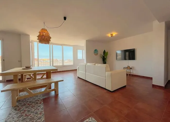 Big Spacious Casa Bamboo Relax, Pool And Parking Appartamento *