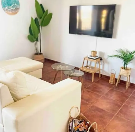 Big Spacious Casa Bamboo Relax, Pool And Parking * Corralejo