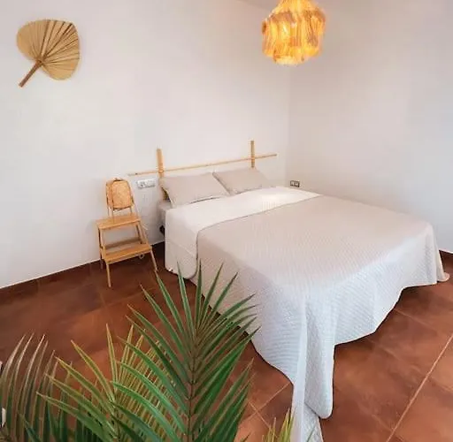 Big Spacious Casa Bamboo Relax, Pool And Parking Appartamento