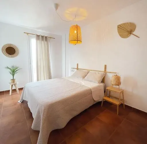 Big Spacious Casa Bamboo Relax, Pool And Parking Appartamento *