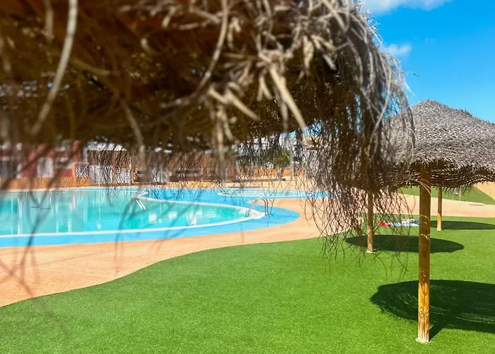 Big Spacious Casa Bamboo Relax, Pool And Parking Appartamento *